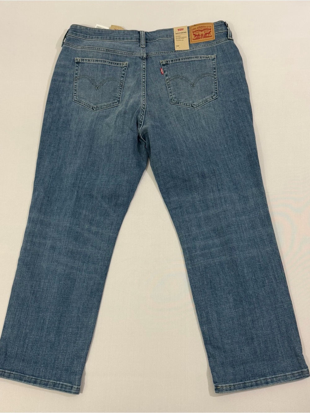 Levi’s Boyfriend Mid Rise Distressed Jeans Plus Size 18W NWT - Picture 2 of 13